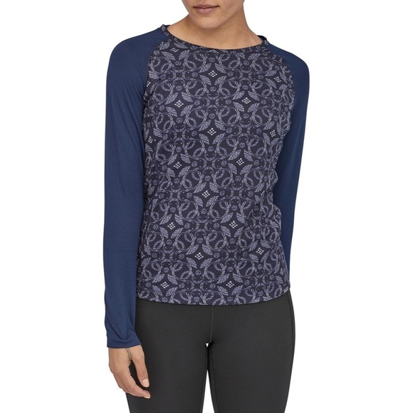 Patagonia Women's Capilene Midweight Crew Baselayer Top, Navy Arctic Ox Geo - Picture 2 of 7